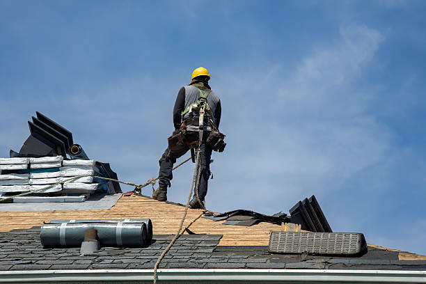 Professional Gutter Installation technician working in Cranford, NJ